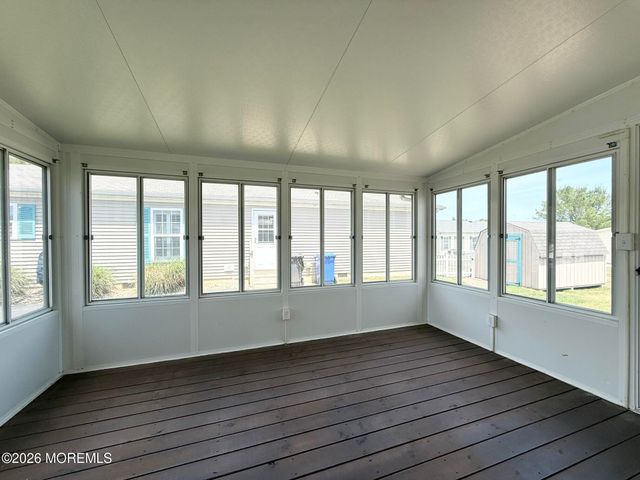 11 Rocky Hill Road, Manahawkin, NJ 08050