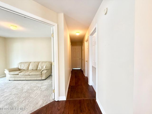 11 Rocky Hill Road, Manahawkin, NJ 08050