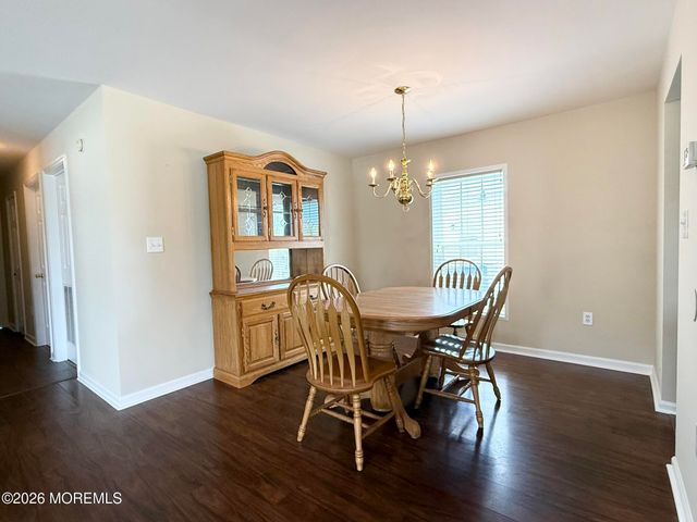 11 Rocky Hill Road, Manahawkin, NJ 08050