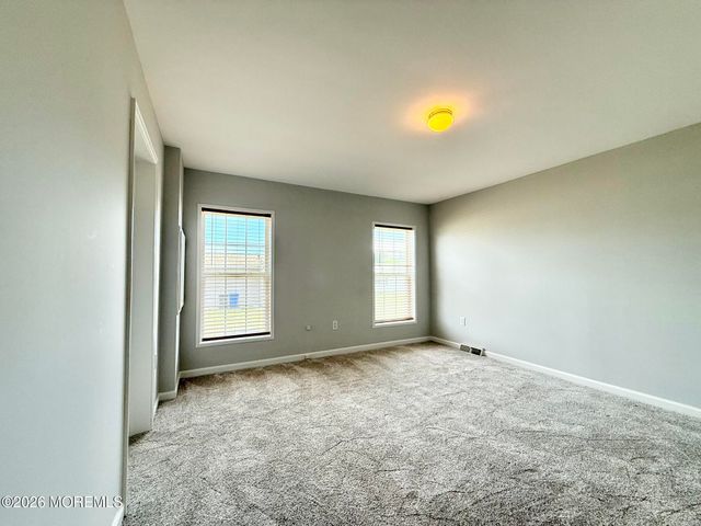 11 Rocky Hill Road, Manahawkin, NJ 08050