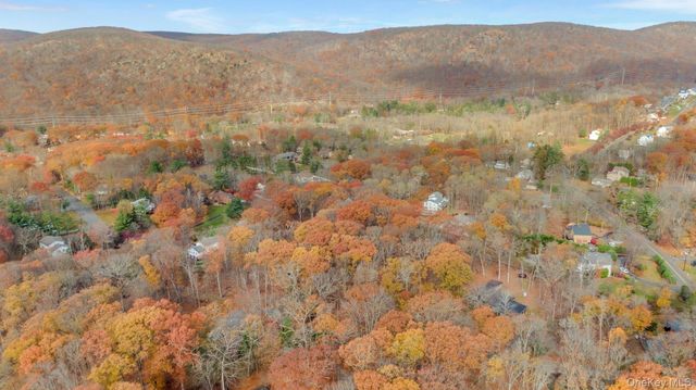 3 Grey Beech Lane, Pomona, NY 10970