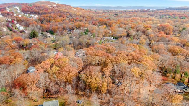 3 Grey Beech Lane, Pomona, NY 10970