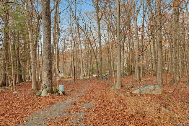 3 Grey Beech Lane, Pomona, NY 10970