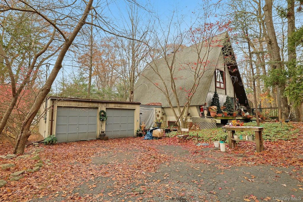 3 Grey Beech Lane, Pomona, NY 10970
