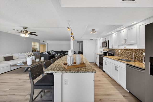 3440 S Ocean Boulevard 204s, Palm Beach, FL 33480