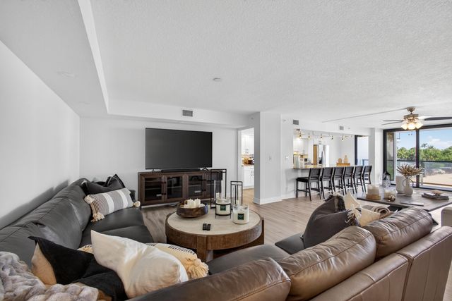 3440 S Ocean Boulevard 204s, Palm Beach, FL 33480