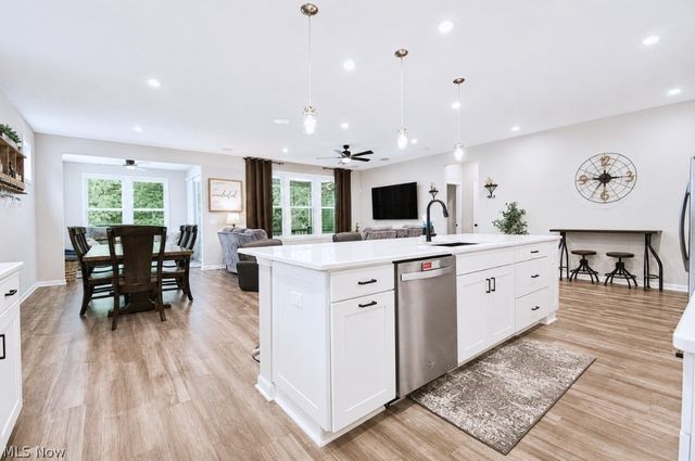 8208 Mustang Lane, Mentor, OH 44060