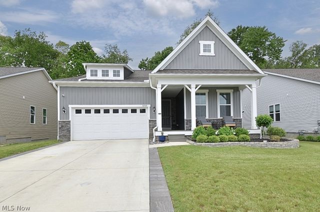 8208 Mustang Lane, Mentor, OH 44060