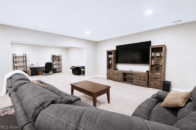 8208 Mustang Lane, Mentor, OH 44060