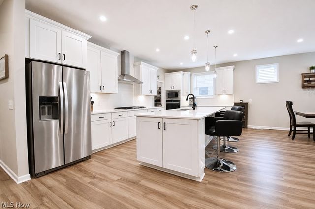 8208 Mustang Lane, Mentor, OH 44060