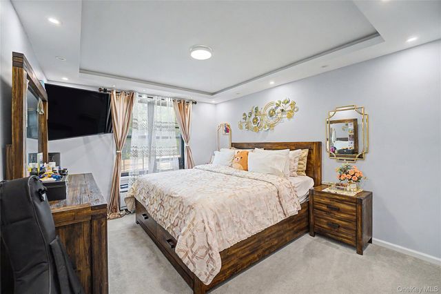 226-26 Union Turnpike 2R, Oakland Gardens, NY 11364