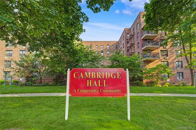 226-26 Union Turnpike 2R, Oakland Gardens, NY 11364