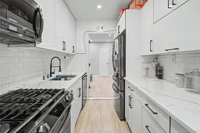 226-26 Union Turnpike 2R, Oakland Gardens, NY 11364