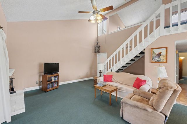 2115 Melrose Drive C, Champaign, IL 61820