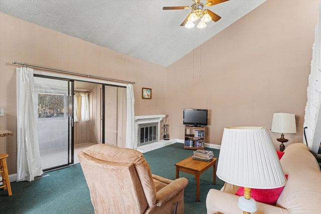 2115 Melrose Drive C, Champaign, IL 61820