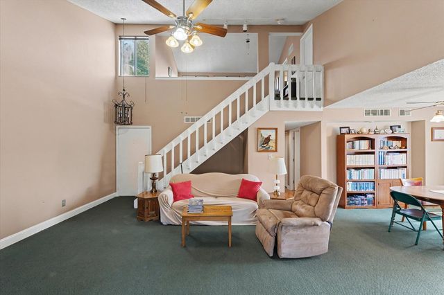 2115 Melrose Drive C, Champaign, IL 61820