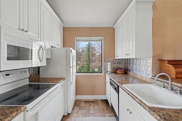 2115 Melrose Drive C, Champaign, IL 61820