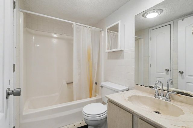 2115 Melrose Drive C, Champaign, IL 61820