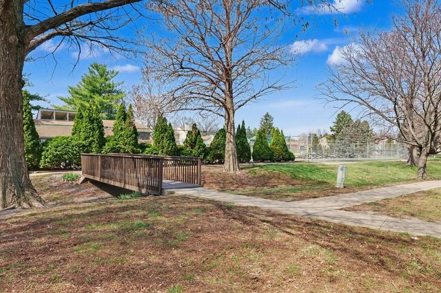 2115 Melrose Drive C, Champaign, IL 61820