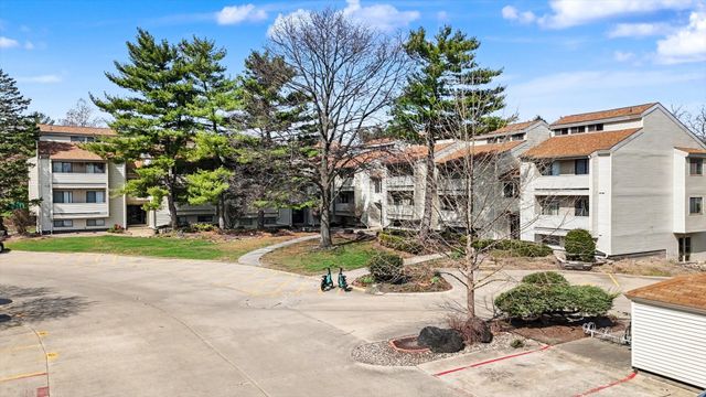 2115 Melrose Drive C, Champaign, IL 61820