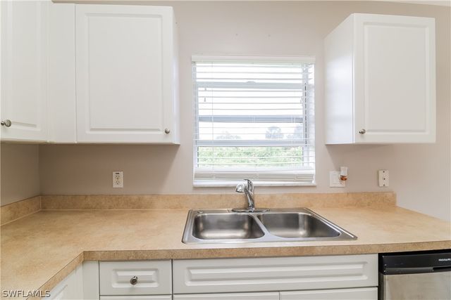 3802 35th ST SW, Lehigh Acres, FL 33976