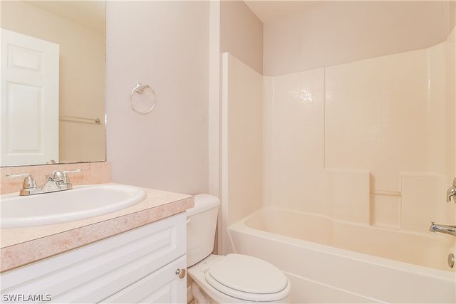 3802 35th ST SW, Lehigh Acres, FL 33976