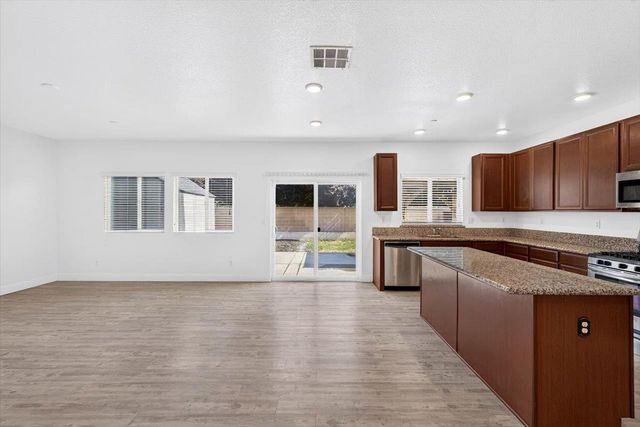 1751 Red Alder Ave, Sacramento, CA 95834