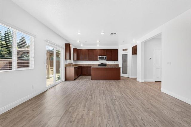 1751 Red Alder Ave, Sacramento, CA 95834