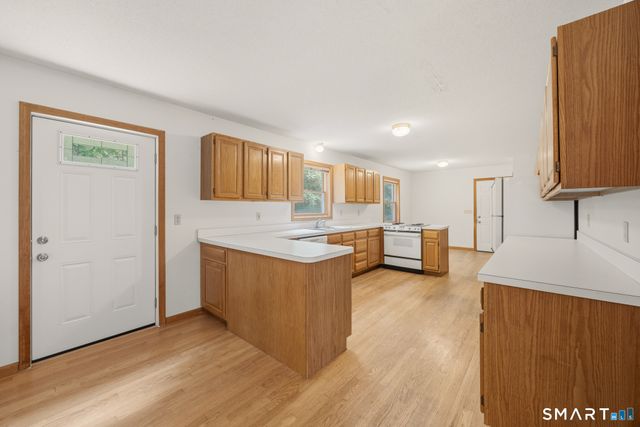 8 Margaret Terrace, Wolcott, CT 06716