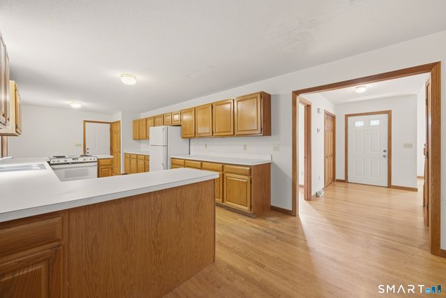 8 Margaret Terrace, Wolcott, CT 06716