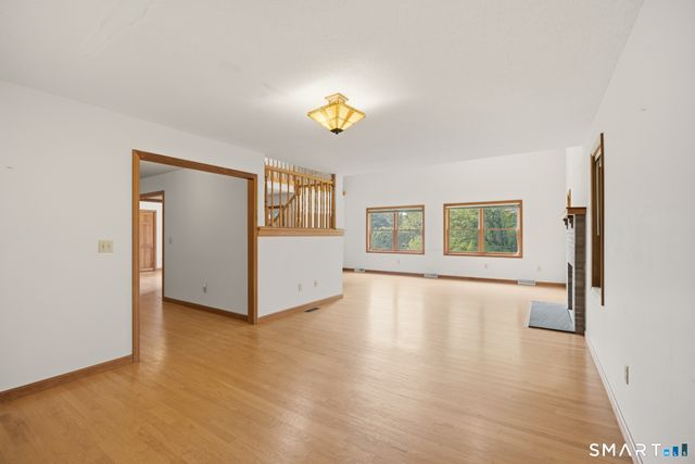 8 Margaret Terrace, Wolcott, CT 06716