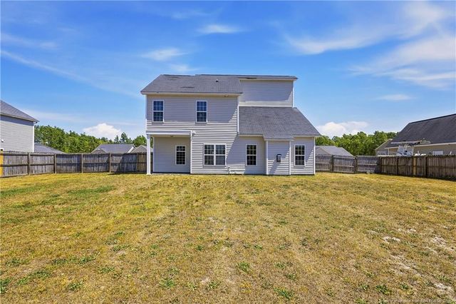 231 Feathers Lane, Raeford, NC 28376