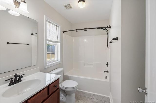 231 Feathers Lane, Raeford, NC 28376