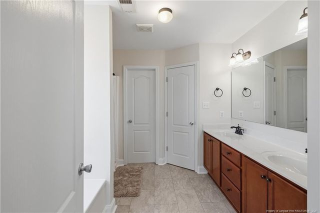 231 Feathers Lane, Raeford, NC 28376