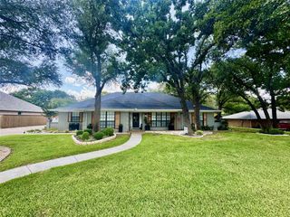 8502 Auburn Court, Granbury, TX 76049