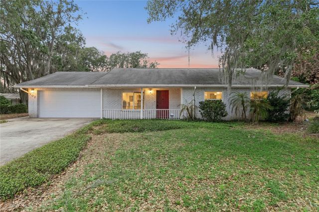 307 E MAPLE STREET, Davenport, FL 33837