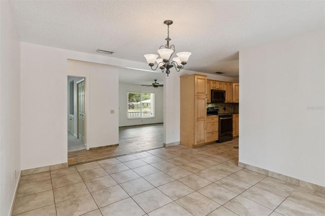 307 E MAPLE STREET, Davenport, FL 33837
