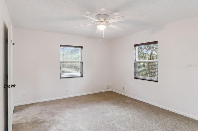 307 E MAPLE STREET, Davenport, FL 33837