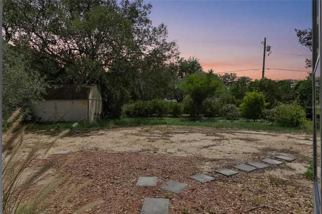 307 E MAPLE STREET, Davenport, FL 33837