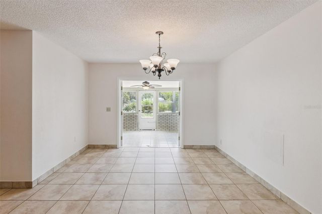 307 E MAPLE STREET, Davenport, FL 33837
