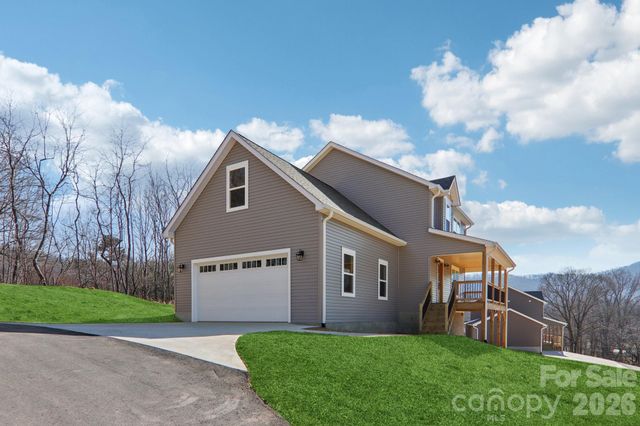 127 Lincoln Ridge Drive, Candler, NC 28715