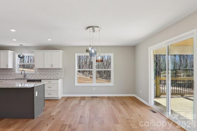 127 Lincoln Ridge Drive, Candler, NC 28715