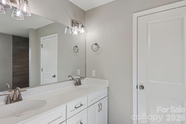 127 Lincoln Ridge Drive, Candler, NC 28715