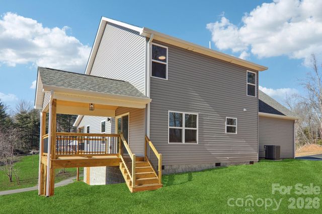 127 Lincoln Ridge Drive, Candler, NC 28715