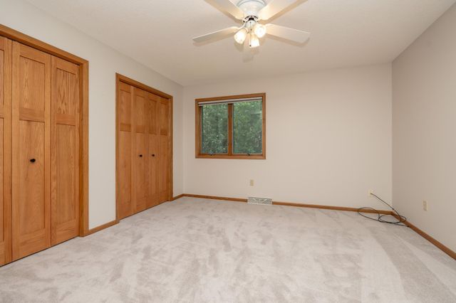 1813 6th Avenue W, Shakopee, MN 55379