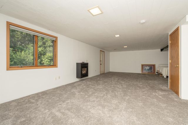 1813 6th Avenue W, Shakopee, MN 55379