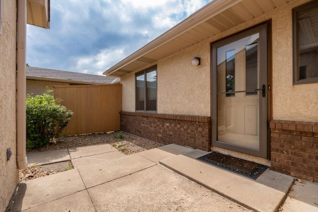 1813 6th Avenue W, Shakopee, MN 55379