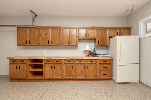 1813 6th Avenue W, Shakopee, MN 55379