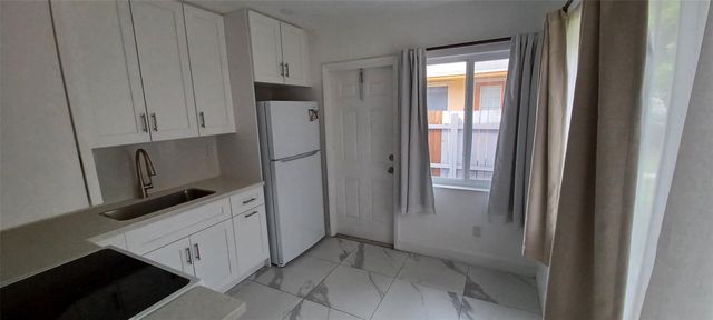 602 SE 2nd Avenue, Dania Beach, FL 33004