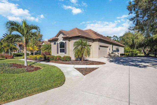 7922 ROYAL BIRKDALE CIRCLE, Lakewood Ranch, FL 34202
